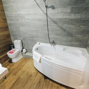 Hotel Red River