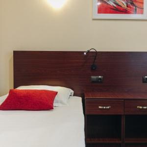 Hotel Red River