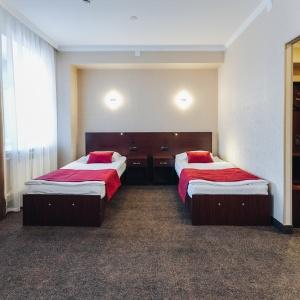 Hotel Red River