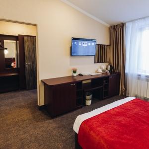 Hotel Red River