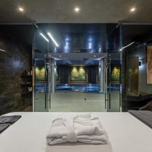 Kravt Nevsky Hotel and Spa