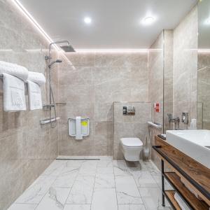Kravt Nevsky Hotel and Spa