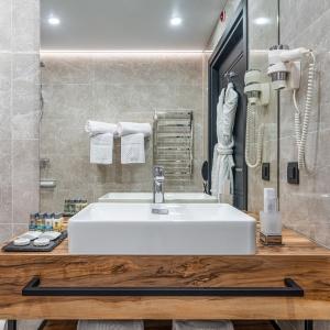 Kravt Nevsky Hotel and Spa