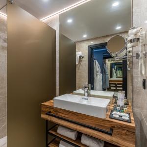 Kravt Nevsky Hotel and Spa