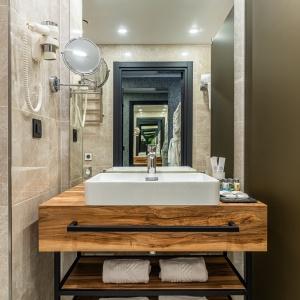 Kravt Nevsky Hotel and Spa