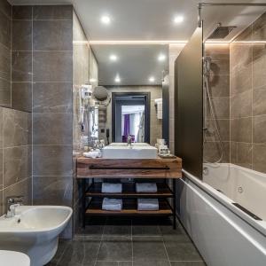 Kravt Nevsky Hotel and Spa