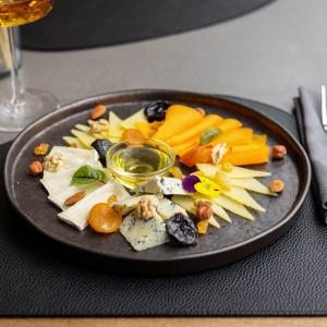 Kravt Nevsky Hotel and Spa