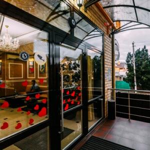 Hotel Elena