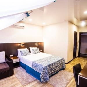 Hotel Elena