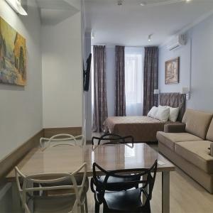 Hotel Up Art Old City
