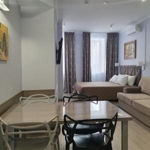 Hotel Up Art Old City