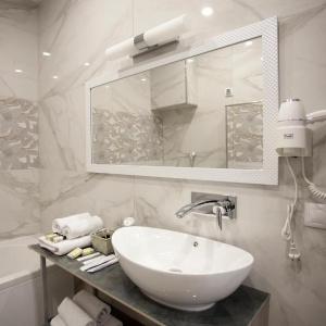 Hotel Up Art Old City