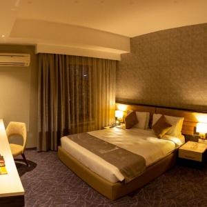 Parkway Inn Hotel & Spa