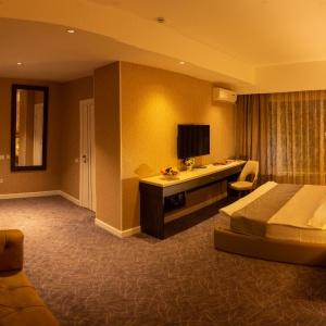 Parkway Inn Hotel & Spa