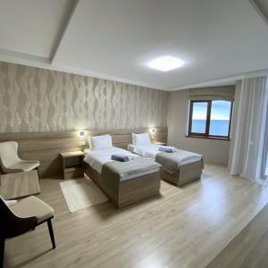 Aluston Park Hotel