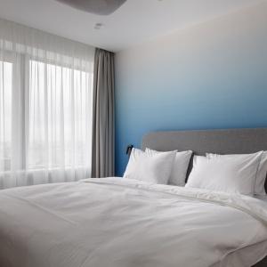 Hotel Page 20