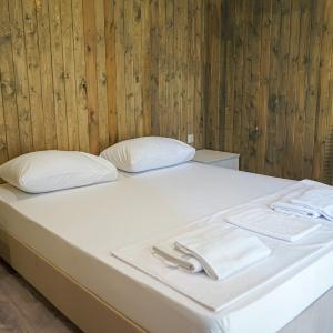 Hotel Azov Village