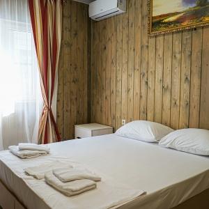 Hotel Azov Village