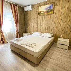 Hotel Azov Village