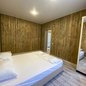 Hotel Azov Village