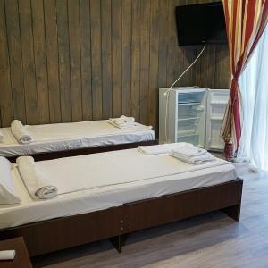 Hotel Azov Village