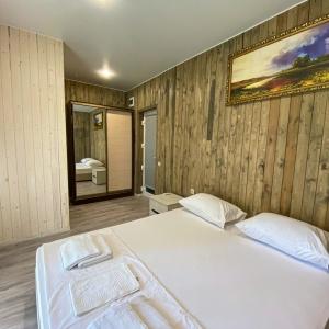 Hotel Azov Village