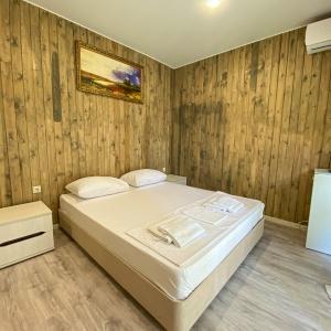 Hotel Azov Village