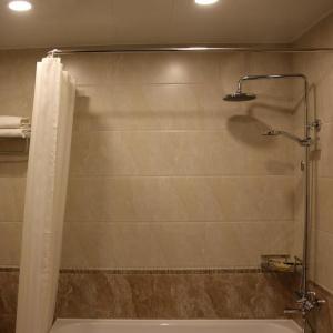 Hotel Zargaron Plaza