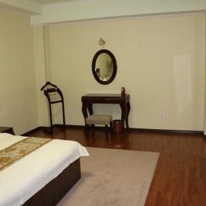 Hotel Zargaron Plaza