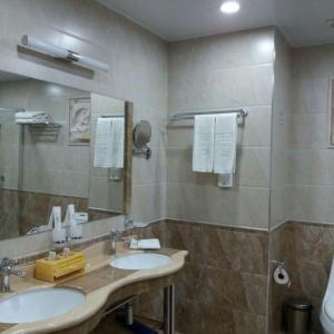 Hotel Zargaron Plaza