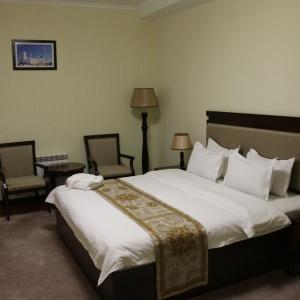 Hotel Zargaron Plaza