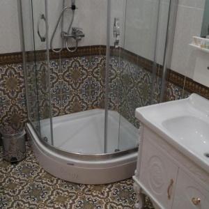 Гостиница Шахристон
