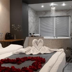 Neozoom Hotel (f. Zoom Hotel)