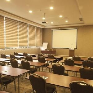 Graaf Hotel (f. Divan Express Hotel Baku)