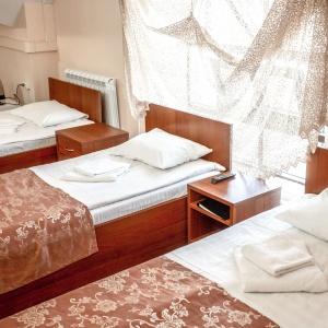 Гостиница Азалия на Московской