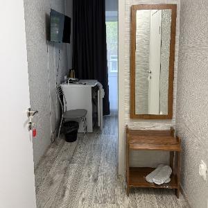 Hotel Mir