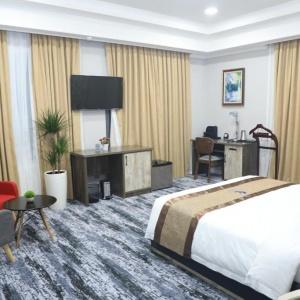 Hotel Tinchlik Plaza