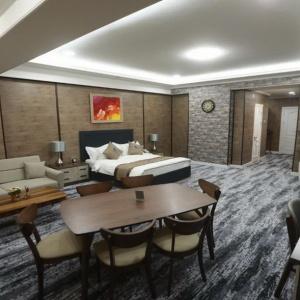 Hotel Tinchlik Plaza