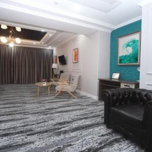 Hotel Tinchlik Plaza