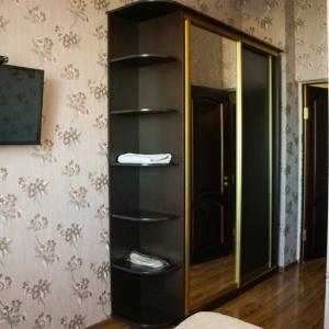 Hotel Golden Empire