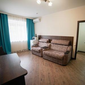 Hotel Apriori