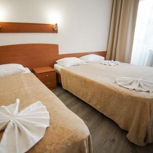 Hotel Apriori