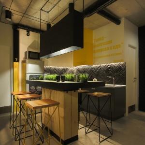 Suffix Hotel