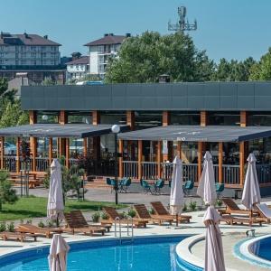 Hotel Rinn Rise Resort