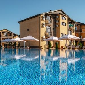 Hotel Rinn Rise Resort