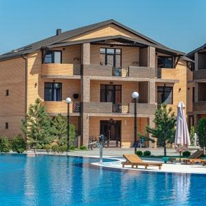 Hotel Rinn Rise Resort