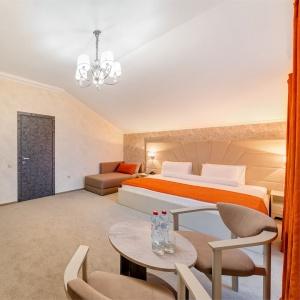 Hotel Rinn Rise Resort