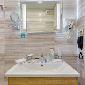 Hotel Rinn Rise Resort