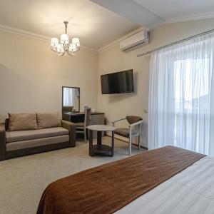 Hotel Rinn Rise Resort