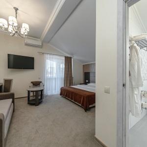Hotel Rinn Rise Resort